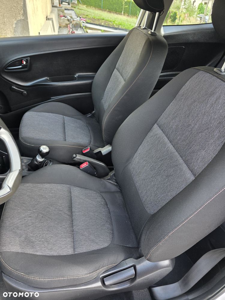Kia Picanto - 5