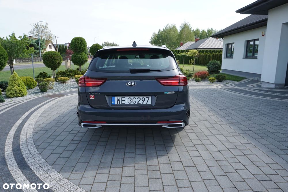 Kia Ceed 1.6 CRDi mHEV L Business Line DCT - 4