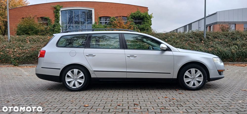 Volkswagen Passat - 9