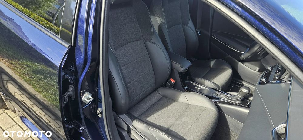 Toyota Corolla 2.0 Hybrid Style - 19
