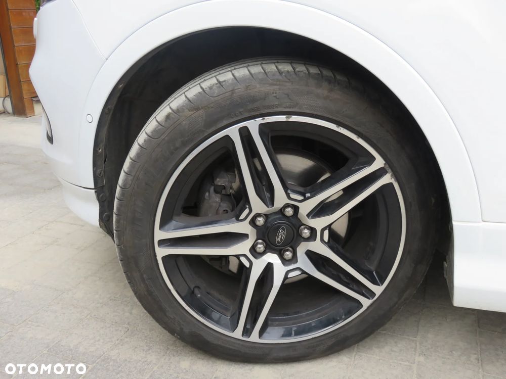 Ford Kuga 2.0 TDCi 4x4 ST-Line - 25