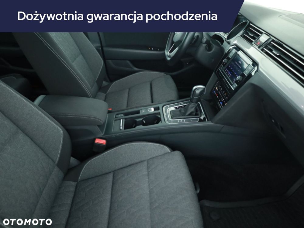 Volkswagen Passat Variant - 9