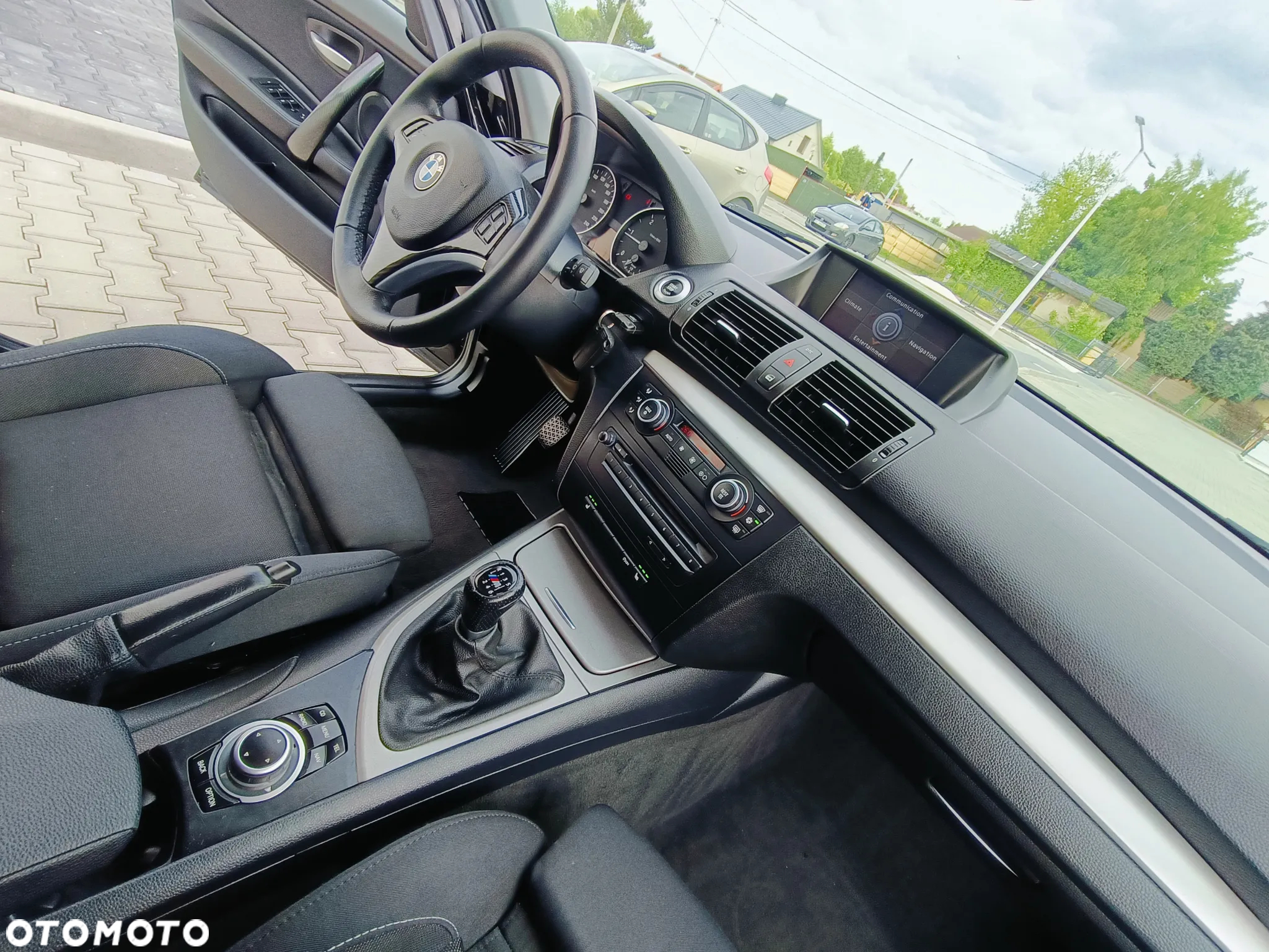 BMW Seria 1 116d - 16