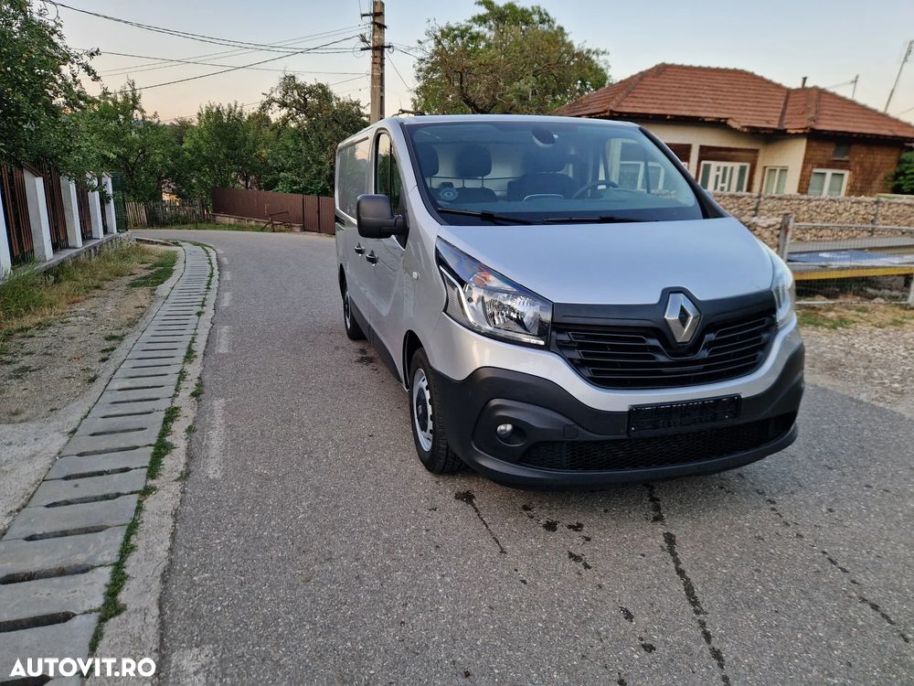 Renault Trafic - 2