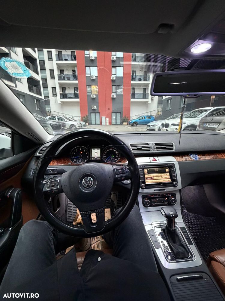 Volkswagen Passat - 6