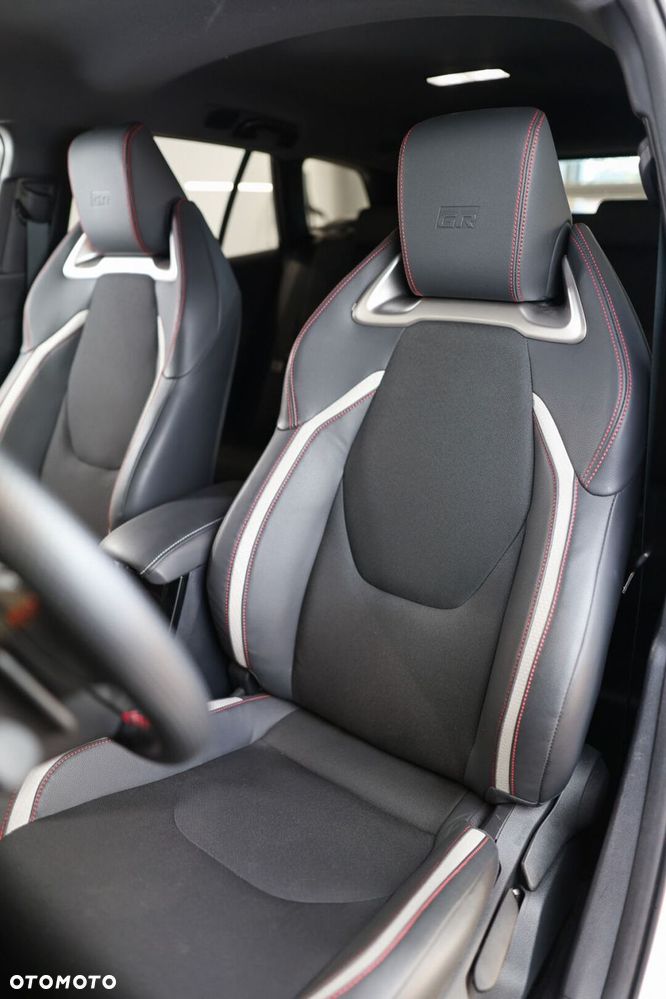Toyota Corolla 2.0 Hybrid GR Sport Dynamic - 7
