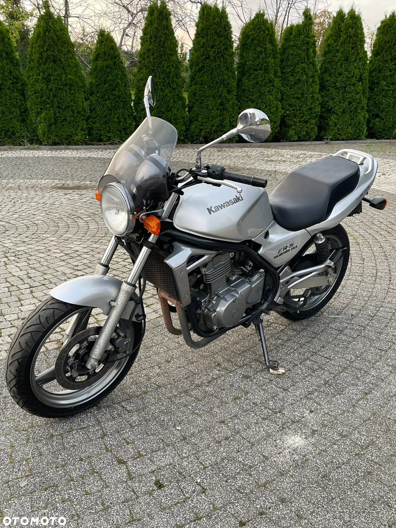 Kawasaki ER - 7