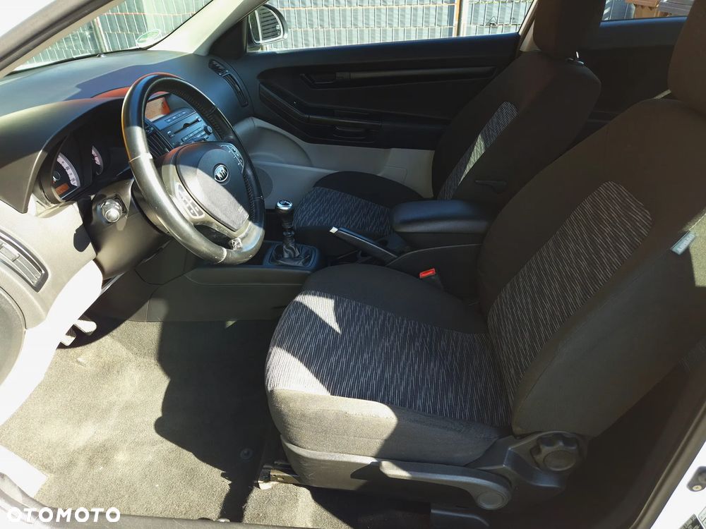 Kia ProCeed 1.6 CVVT LX - 8