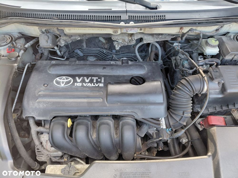 Toyota Avensis 1.8 VVT-i Sol - 13