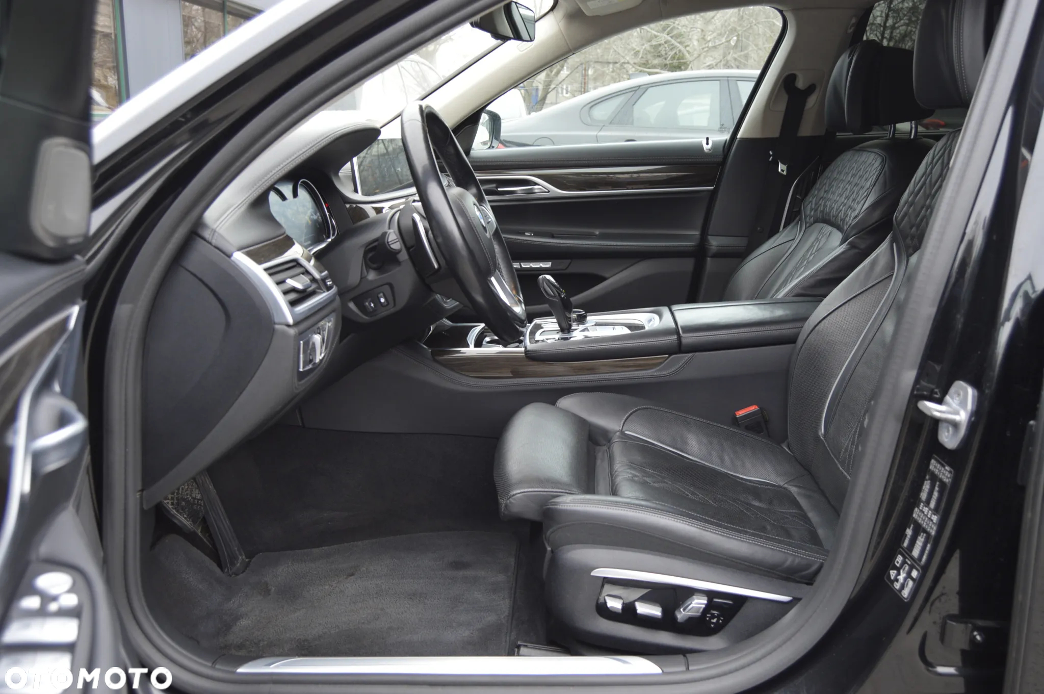 BMW Seria 7 750d xDrive - 5