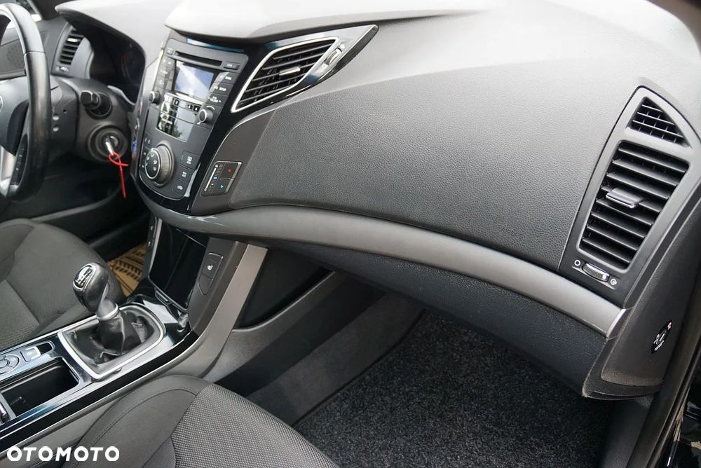 Hyundai i40 - 11