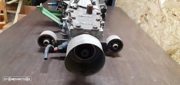 Caixa De Velocidades Mitsubishi Delica / Space Gear - 6