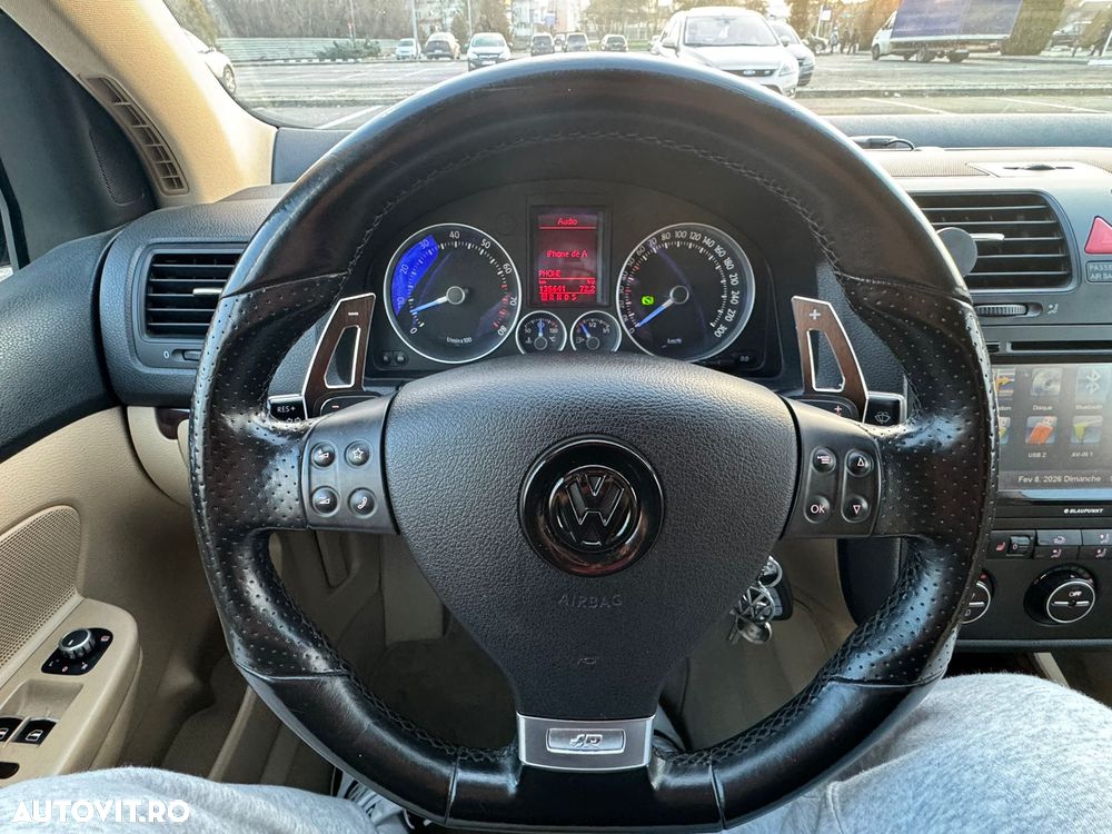 Volkswagen Golf R32 4Motion DSG - 26