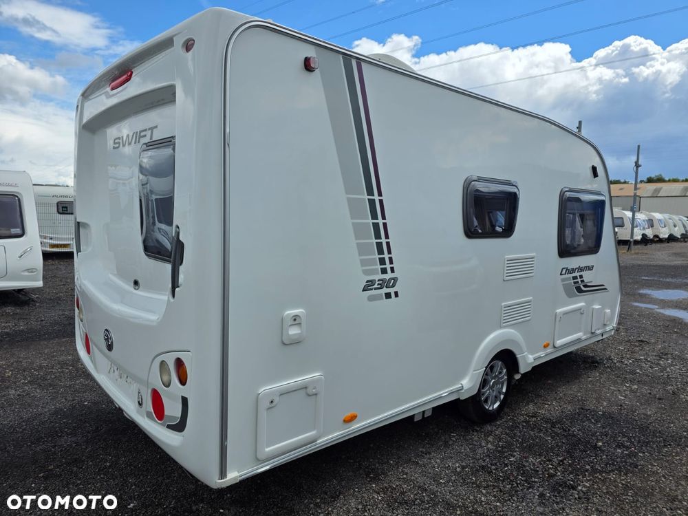 SWIFT CHARISMA 230 - 4