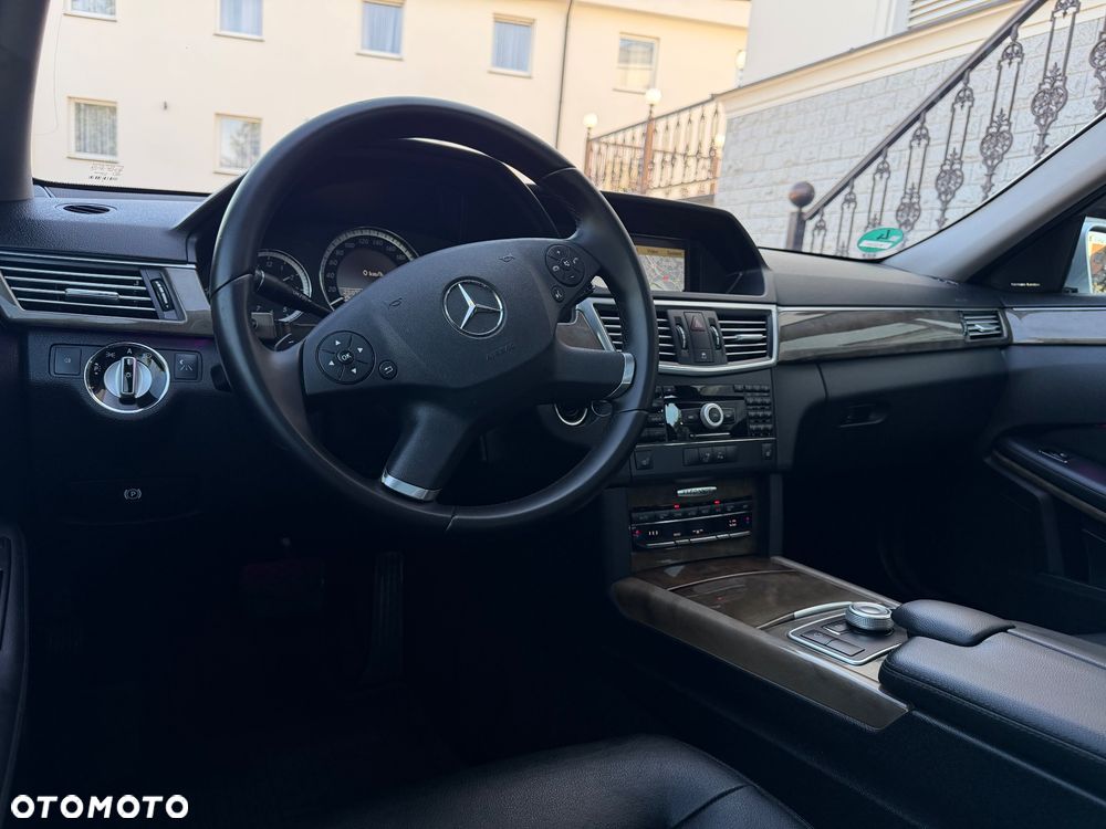 Mercedes-Benz Klasa E - 29