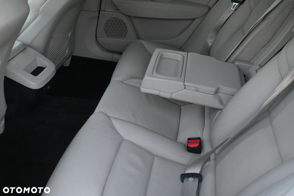 Volvo S90 D4 Inscription - 24