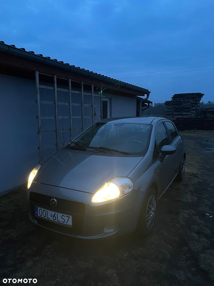Fiat Grande Punto - 2
