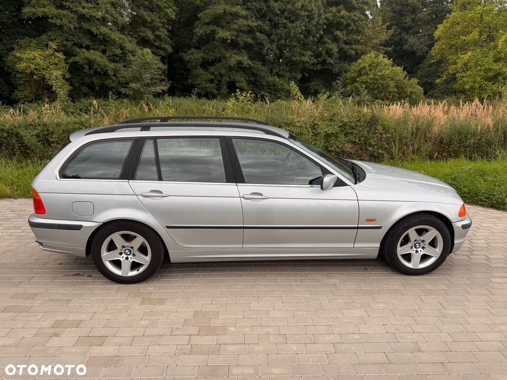 BMW Seria 3 2000 photo 2