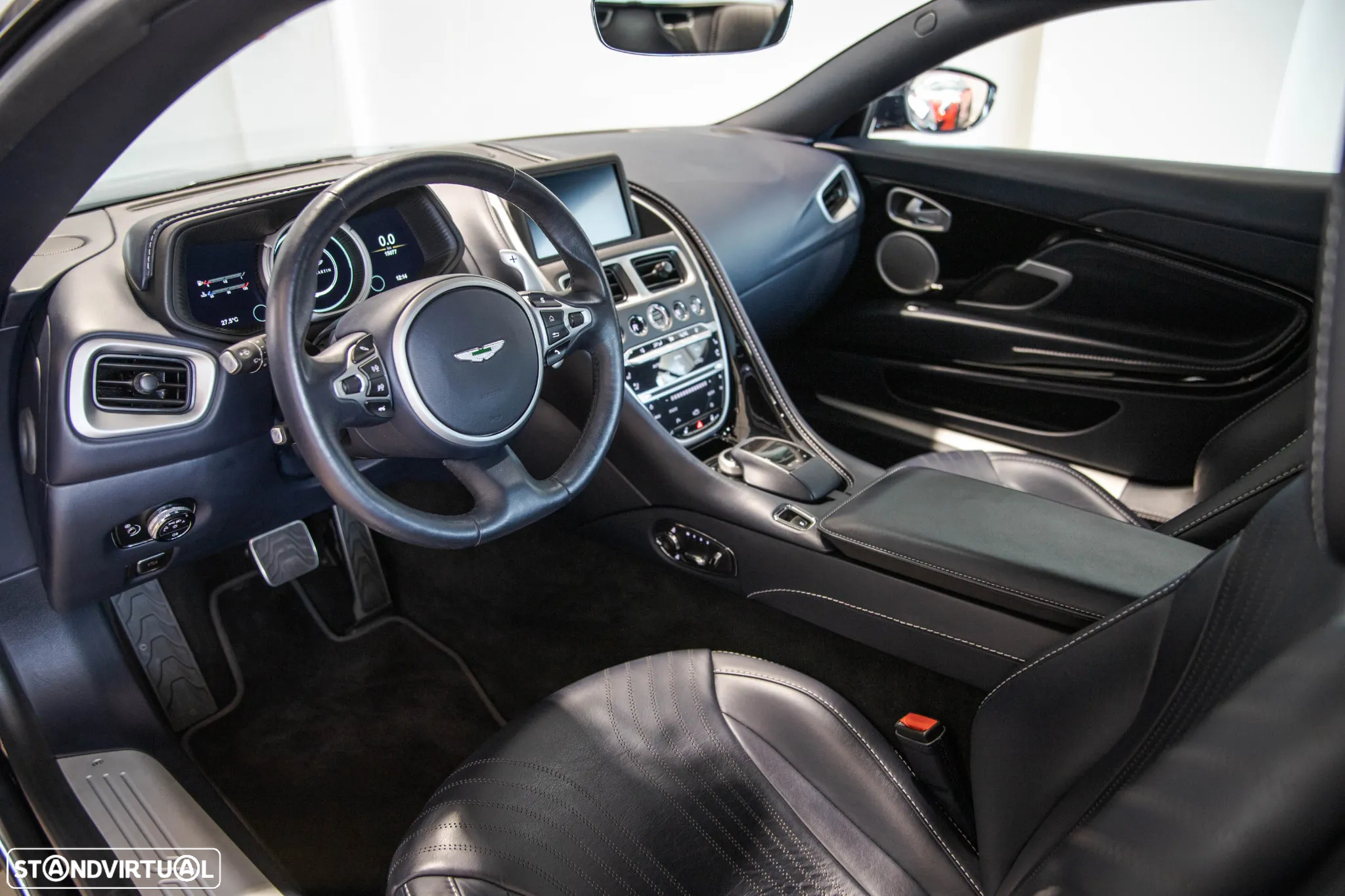 Aston Martin DB11 Coupé V8 Auto - 18