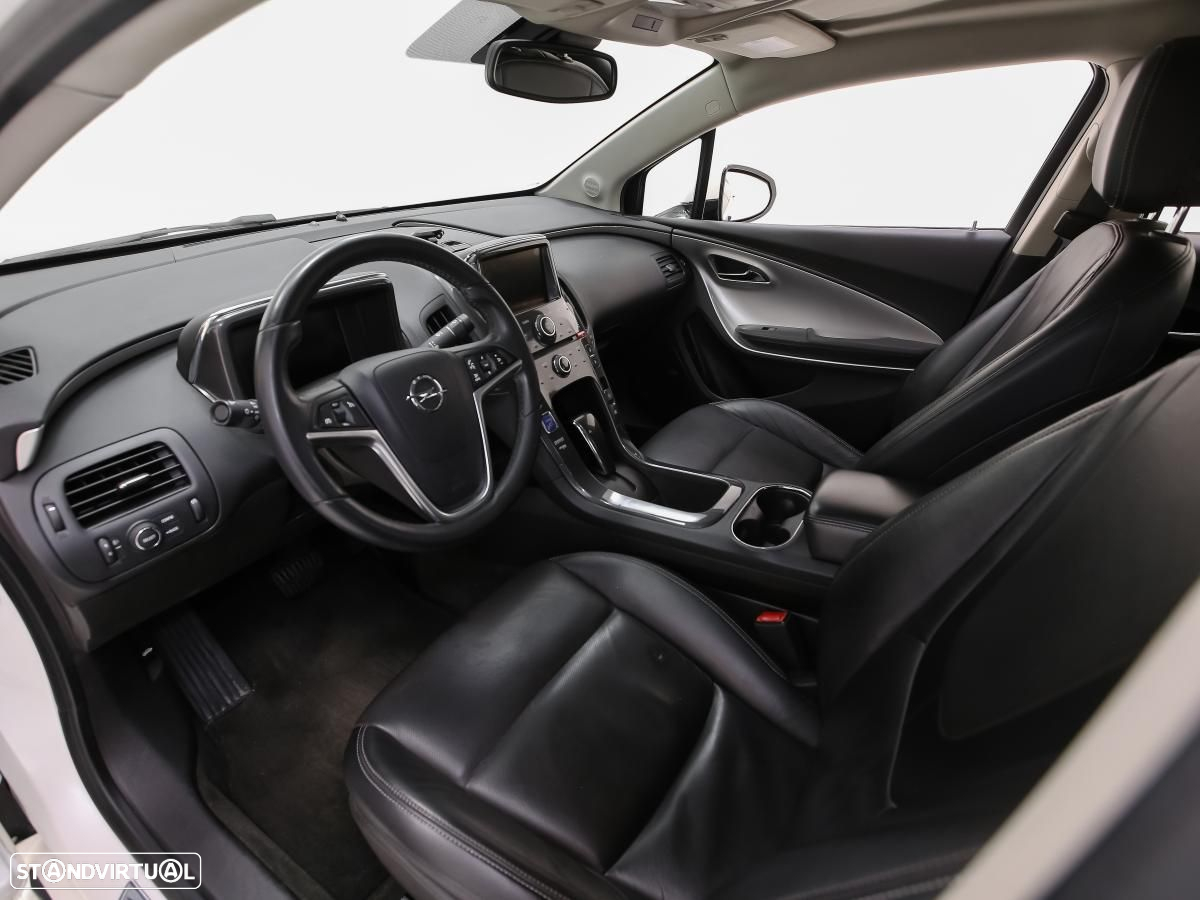 Opel Ampera - 12