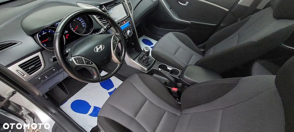 Hyundai i30 1.6 CRDi BlueDrive Comfort - 19