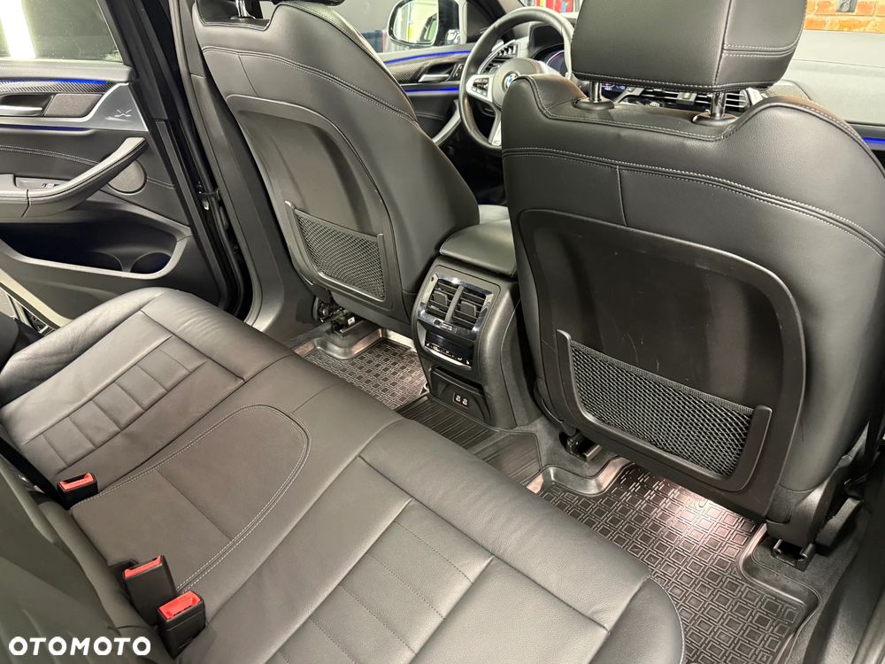 BMW X4 - 35