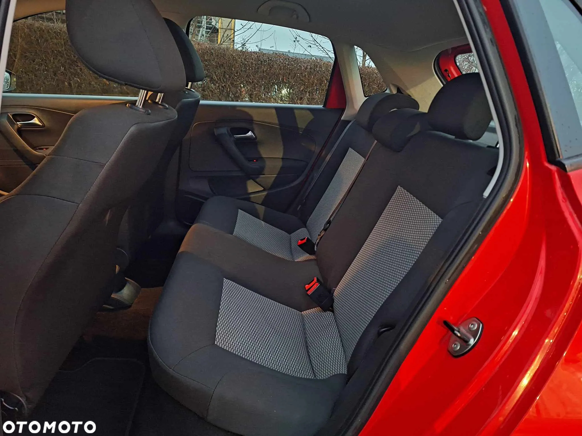 Volkswagen Polo 1.4 Comfortline - 17