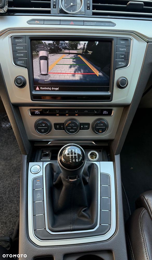 Volkswagen Passat 2.0 TDI BMT Highline - 9