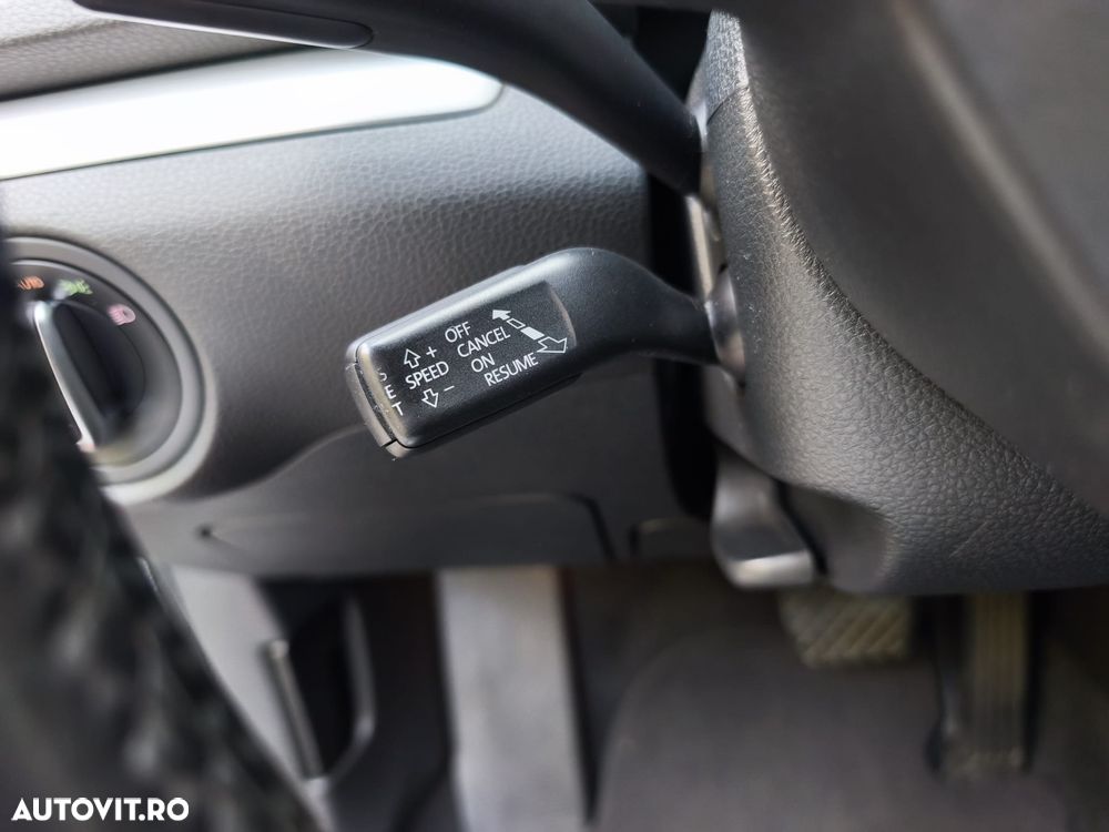 Volkswagen Sharan 2.0 TDI DSG BlueMotion Technology Highline - 20