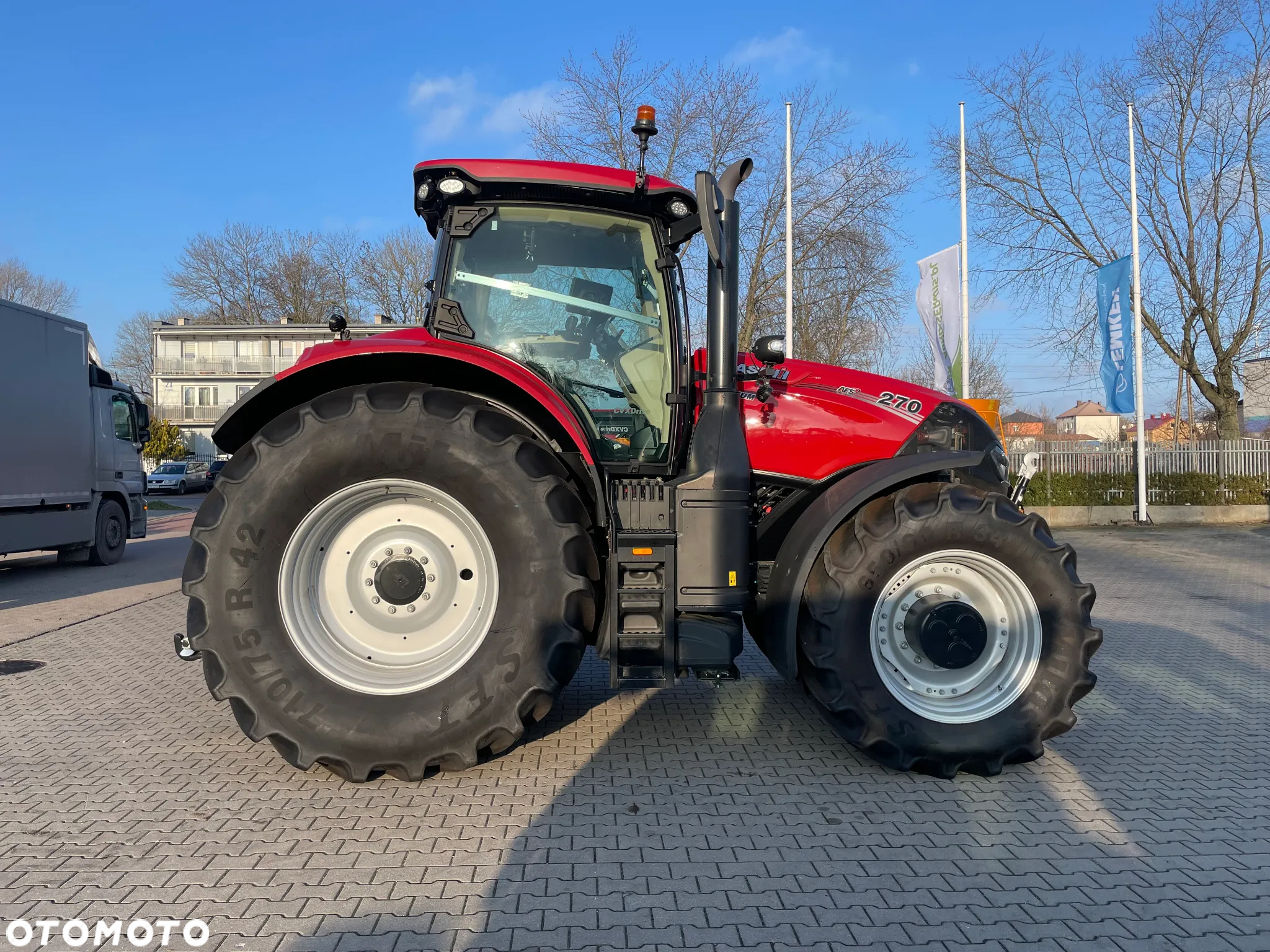 Case IH OPTUM 270 CVXDrive - 4