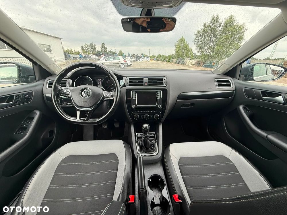 Volkswagen Jetta 1.4 TSI BMT Highline - 15