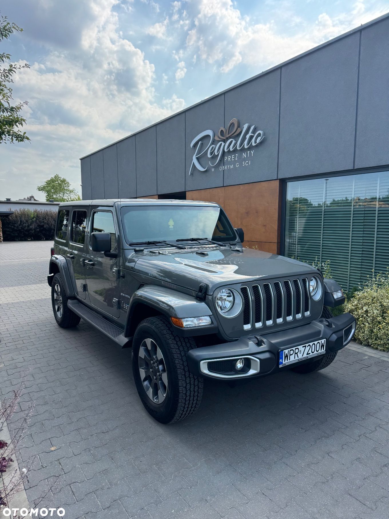 Jeep Wrangler - 1