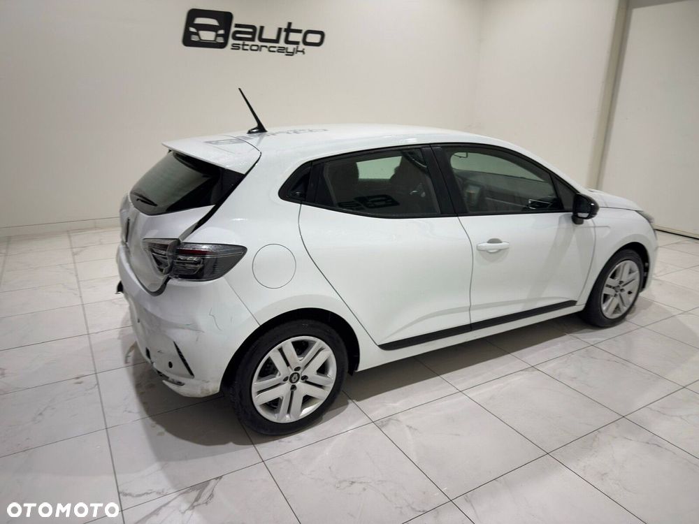 Renault Clio - 16