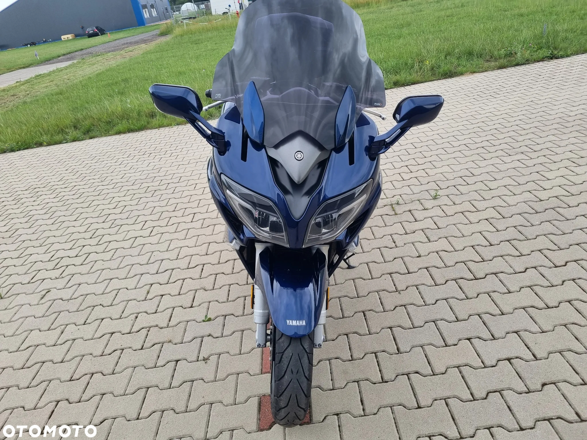 Yamaha FJR - 9