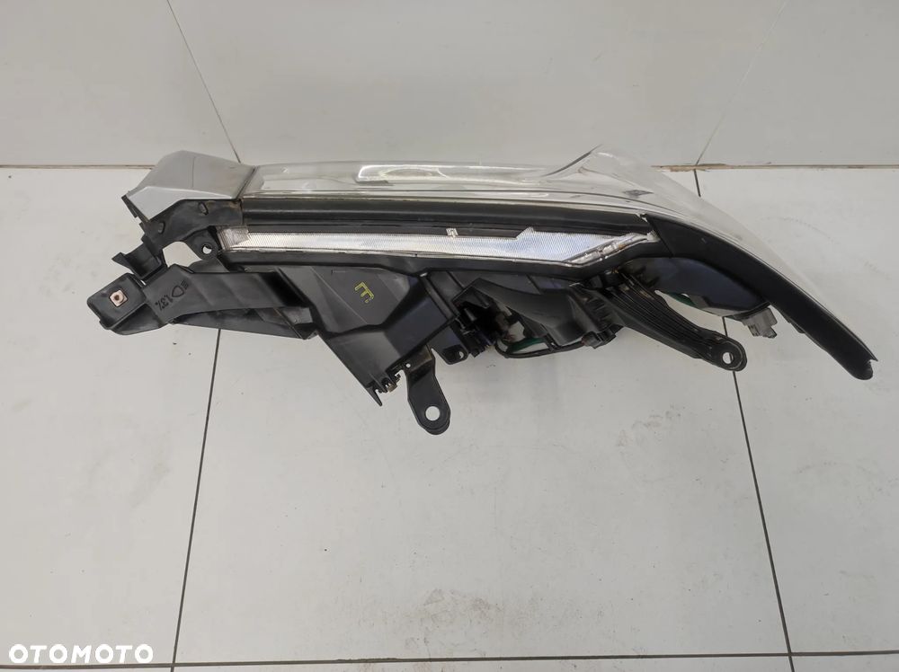 LAMPA REFLEKTOR PRAWY PRZÓD EU TOYOTA LAND CRUISER 150 J15 LIFT - 5