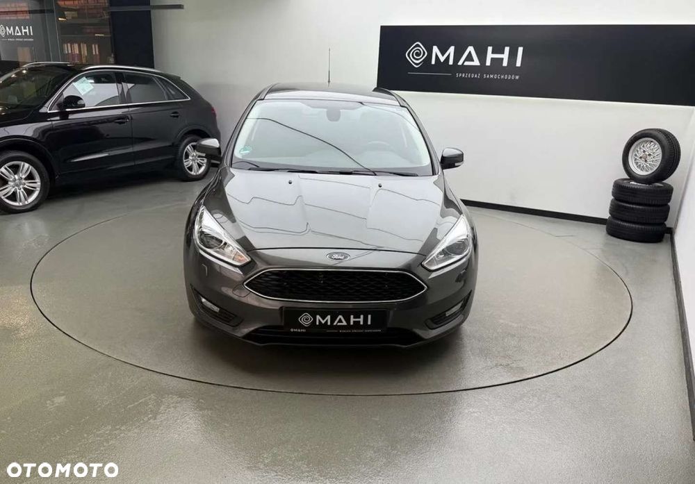 Ford Focus 2.0 TDCi Titanium ASS - 4