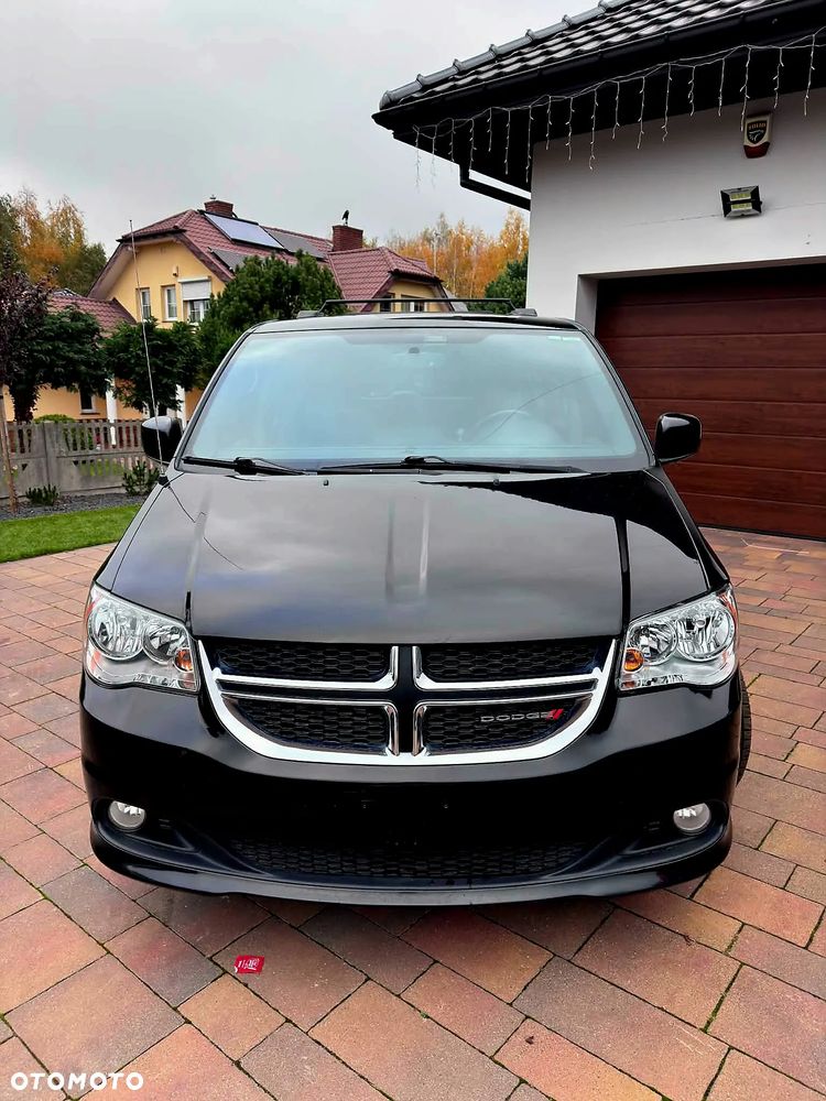 Dodge Grand Caravan 2017 photo 3