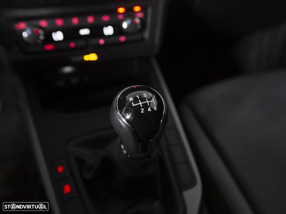 SEAT Arona 1.0 TSI Style - 27