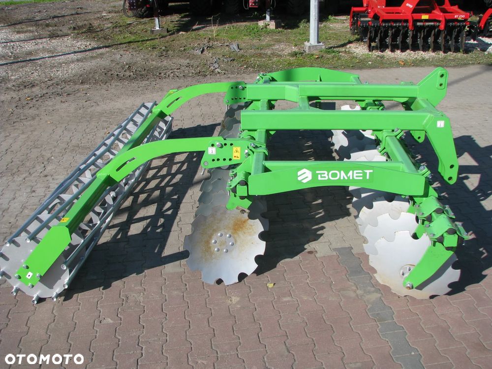 Akpil Brona Talerzowa Ciężka Hydraulicznie Składana BTCH 40 Euro-Masz, Brona talerzowa kompaktowa BT250, BT270, BT300 Metanga, Bomet, Euro-Masz; Brona talerzowa mini-simply BT160, BT180, BT200, BT220 Metanga, Euro-Masz, Brona talerzowa 2-walcowa typu "V", 4-walcowa typu "X" Bomet, Akpil - 11