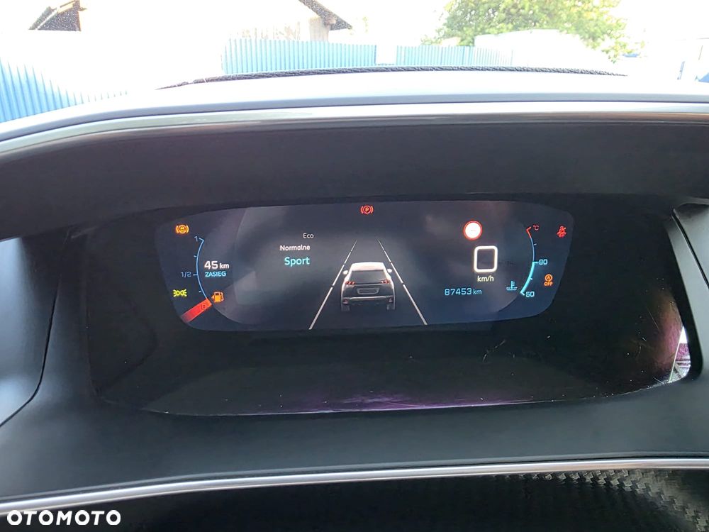 Peugeot 2008 1.2 PureTech GT Line S&S - 10