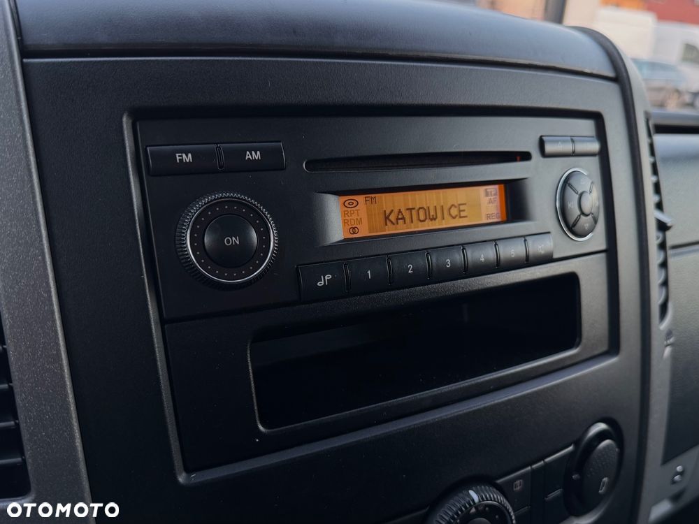 Mercedes-Benz Sprinter - 20