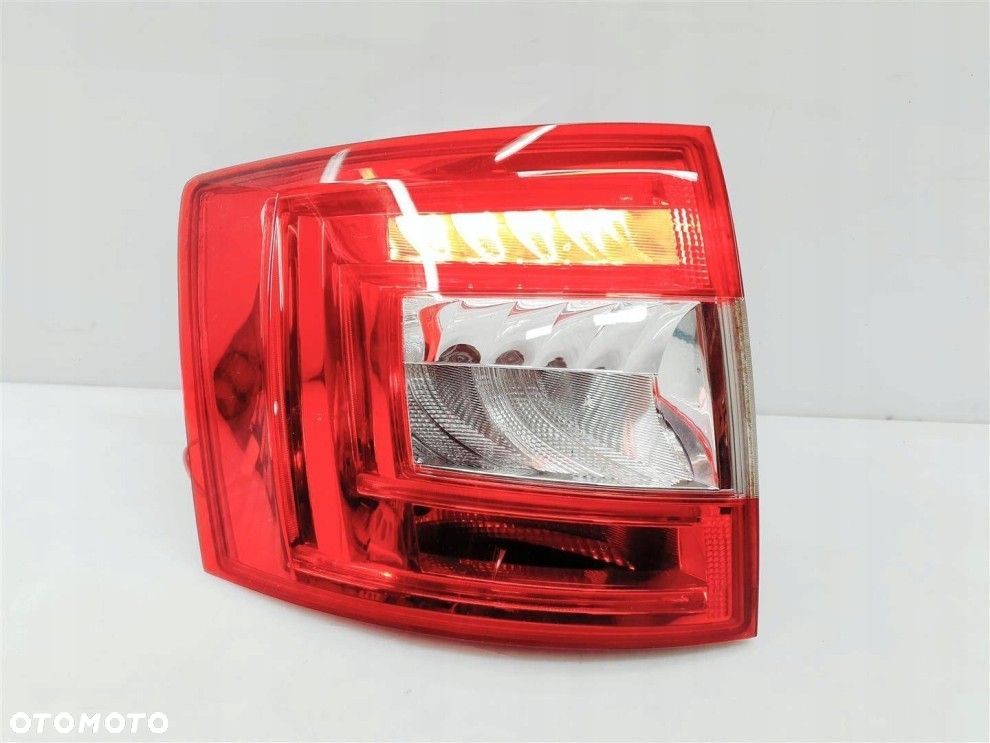 SKODA OCTAVIA 3 III KOMBI 13r+ LEWA TYLNA LAMPA 2X LED ORYG. EU 5E9945095A - 3