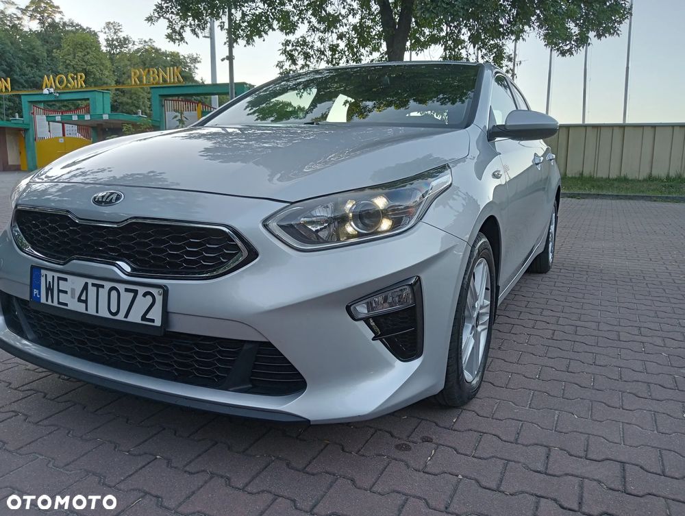 Kia Ceed 1.6 CRDi mHEV M - 18