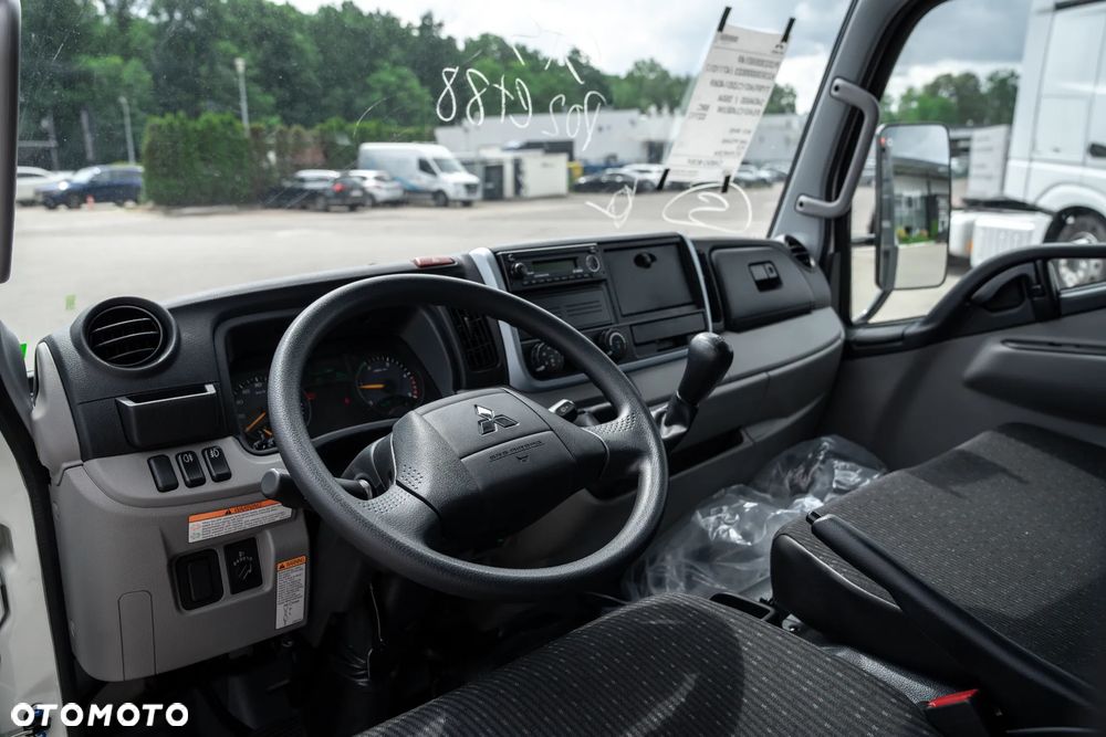 Mitsubishi FUSO Canter 3S13 Wywrotka 3W - 9