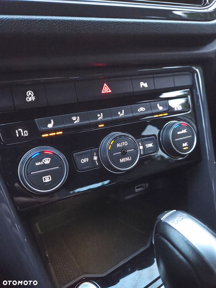 Volkswagen T-Roc 2.0 TSI 4Motion Premium DSG - 30