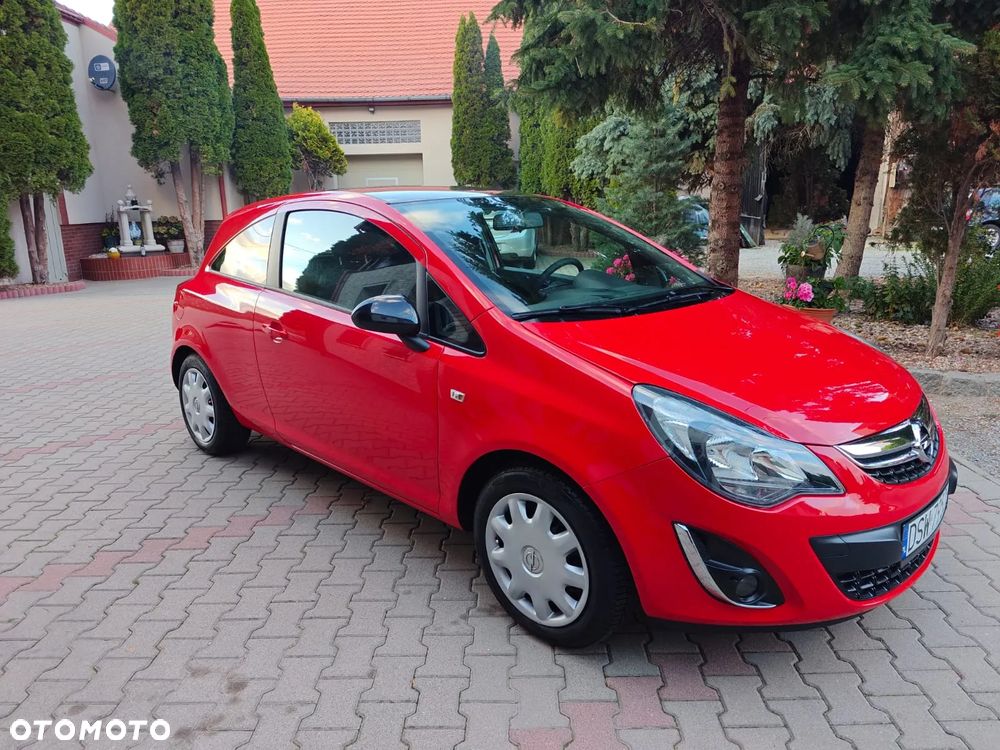 Opel Corsa 2013 photo 2