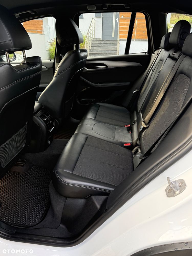 BMW X3 xDrive20d xLine - 14