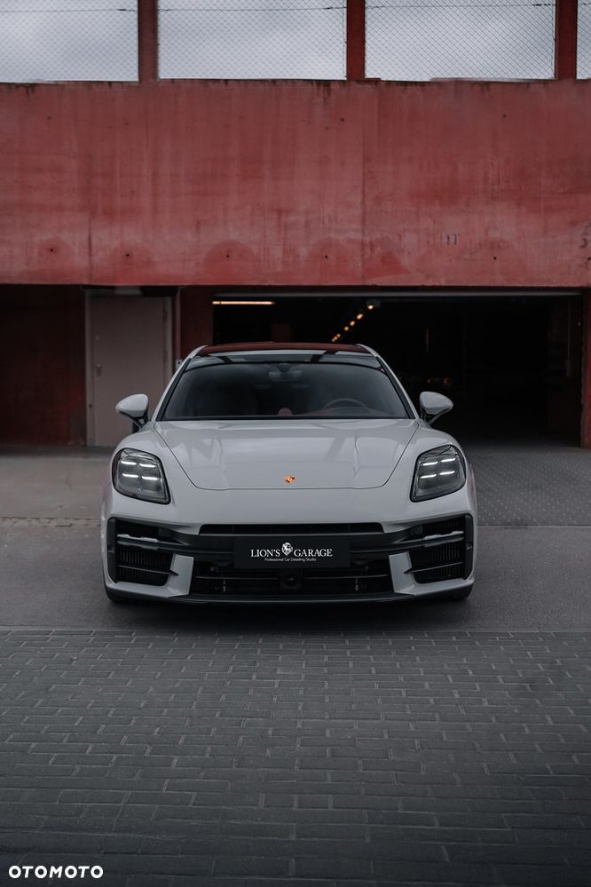 Porsche Panamera - 3