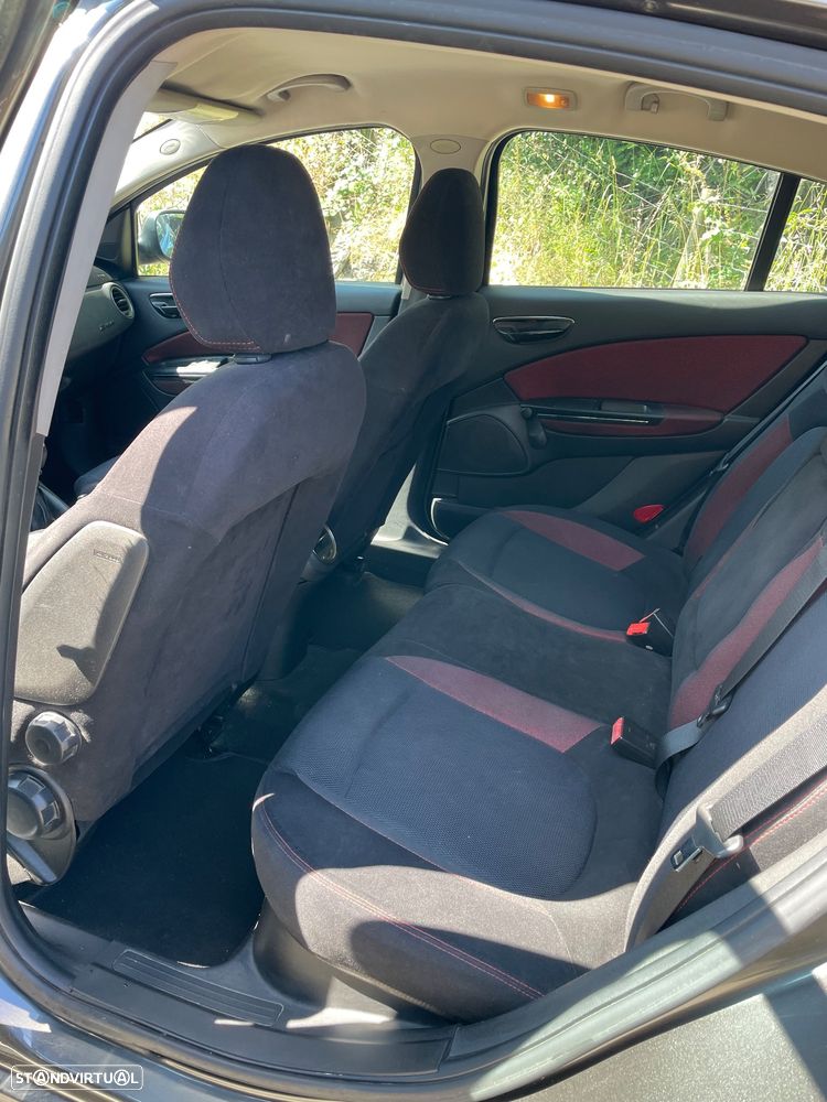 Fiat Bravo 1.9 M-Jet Sport - 8