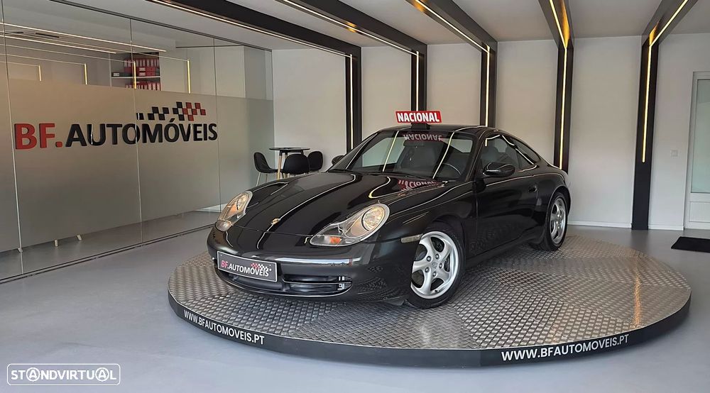 Porsche 911 (996) Carrera - 2